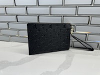 louis vuitton monogram clutch